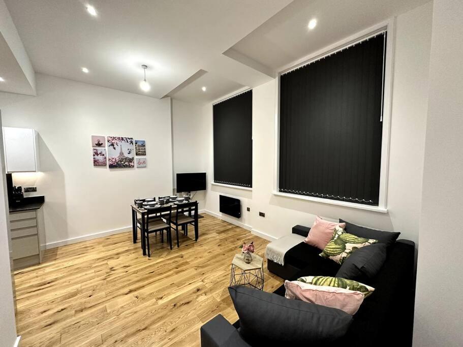 Spacious And Elegant Apartment Μπέρμιγχαμ Εξωτερικό φωτογραφία