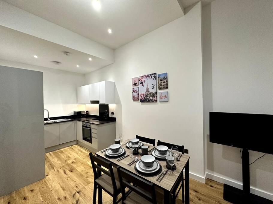 Spacious And Elegant Apartment Μπέρμιγχαμ Εξωτερικό φωτογραφία