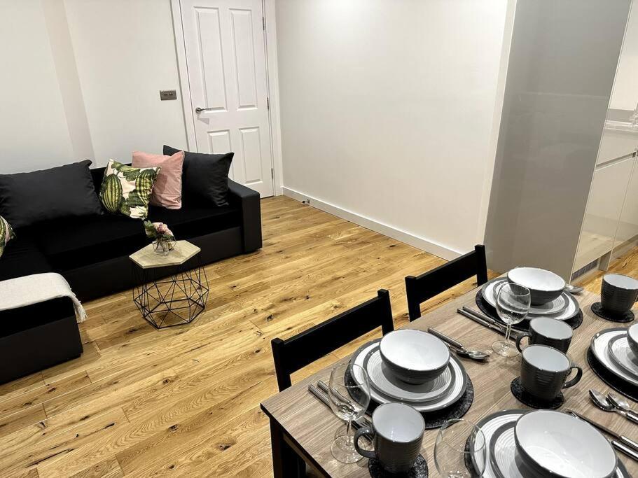 Spacious And Elegant Apartment Μπέρμιγχαμ Εξωτερικό φωτογραφία