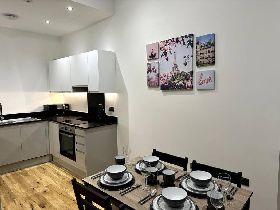 Spacious And Elegant Apartment Μπέρμιγχαμ Εξωτερικό φωτογραφία